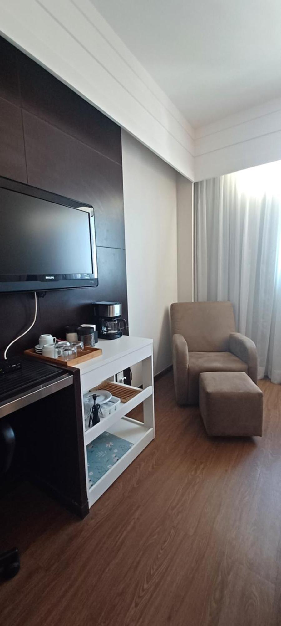 Suite Alto Afonso Pena เบโลโอรีซอนชี ภายนอก รูปภาพ